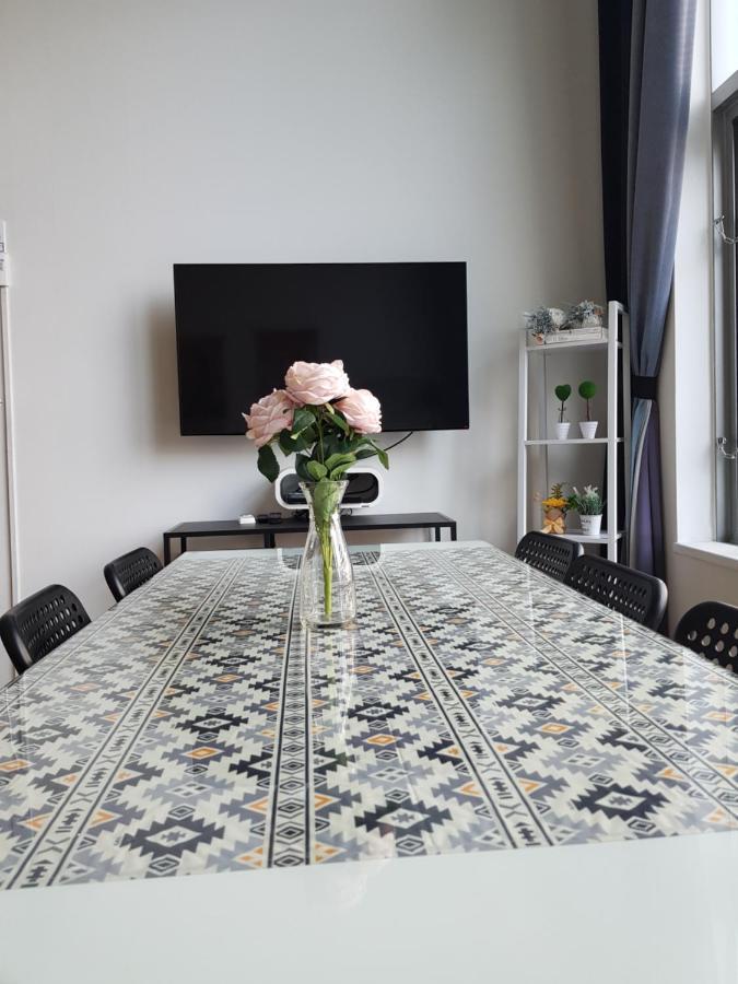 Hongdae Residence - 1Min From Hongik Uni Station Exit #1 Seoul Exteriör bild