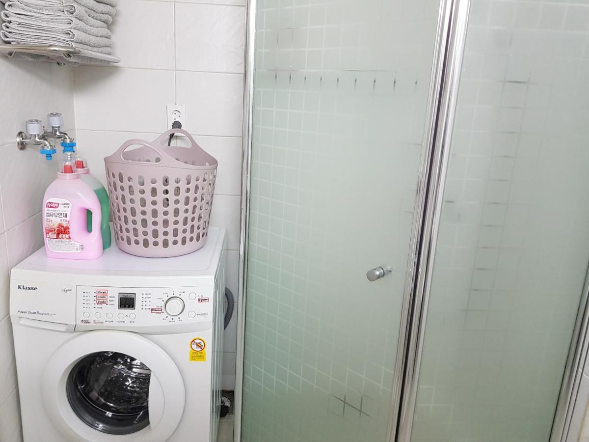 Hongdae Residence - 1Min From Hongik Uni Station Exit #1 Seoul Exteriör bild